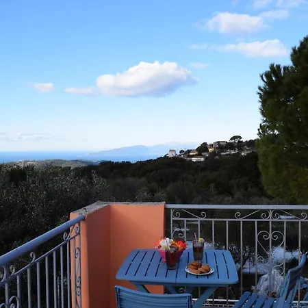Odysseus Traditional House Holiday home