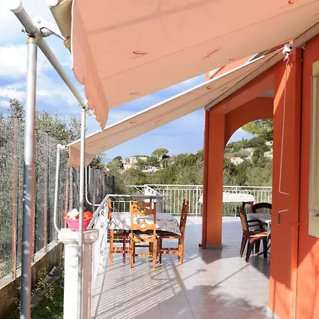 Odysseus Traditional House Holiday home *