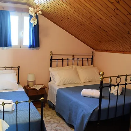 Odysseus Traditional House Prázdninový dům Karia (Kefalonia)